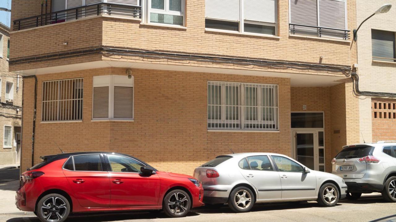 Ferienwohnung Zaragoza Y Sus 2 Catedrales Exterior foto